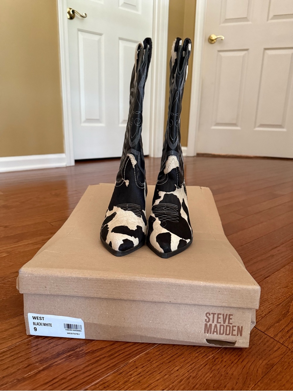 Steve Madden Black and White Cowhide Western Boots
